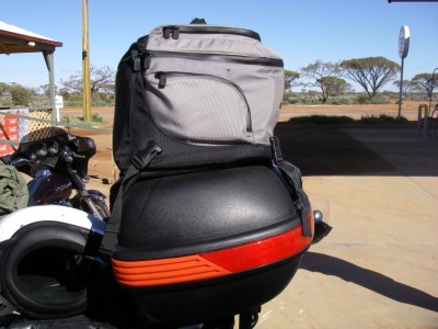 Rjay's topbox with bag attached